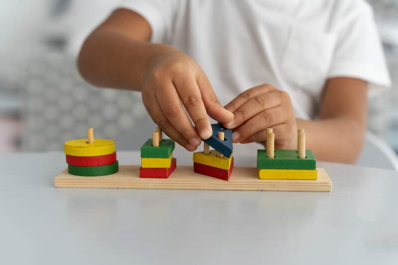 Marcos do desenvolvimento infantil: atenção e cuidados